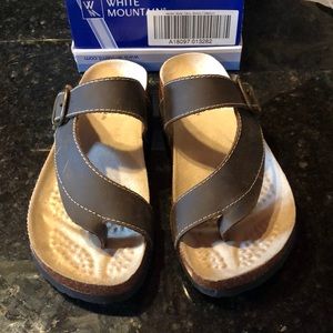 White Mountain Brown Carly Sandals Women’s 7
